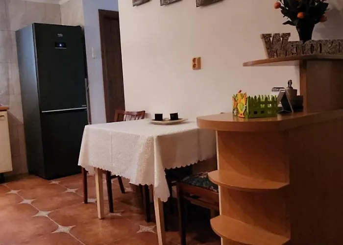 アパート Eugenia House